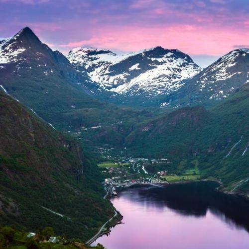 ایسین و ماهانام مستی