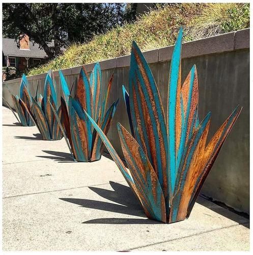 اهنگ اون هنوز دلتنگم میشه بعضی وقتا منه خرم میخوامش خیلی مغروره مثلا