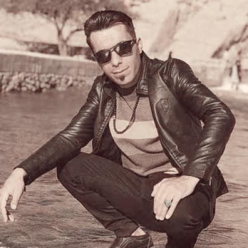 اهنگ غصه ی دنیا رو نخه دنیا بی ارزشه بیو امشو مست بکنیم امشو شو لغزشه