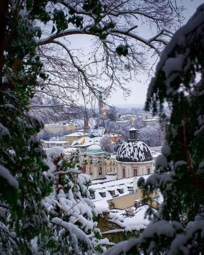  مروارید دور گردنت