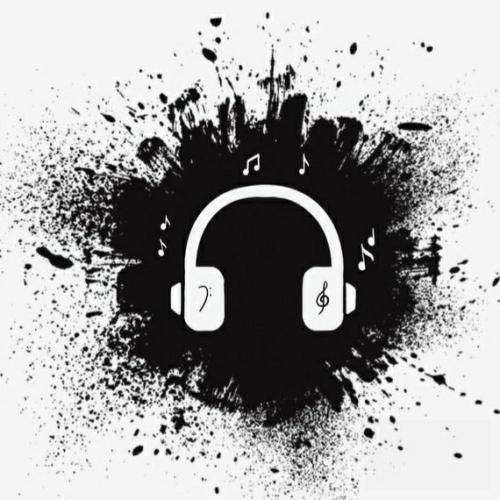 مثل هر شب انقده میخورم بگذره امشب صبح بشه زود