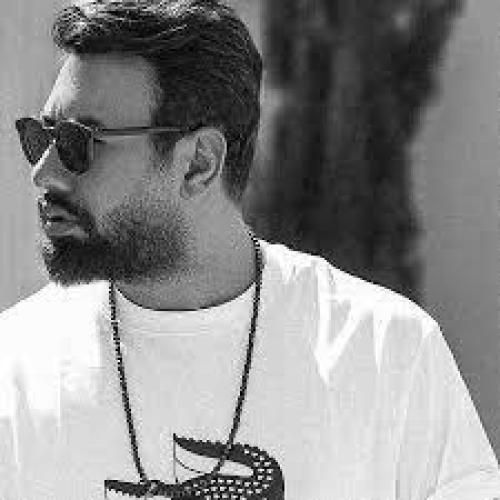 محمد لطفی آهای عشق بی توقع منو محکم بغلم کن