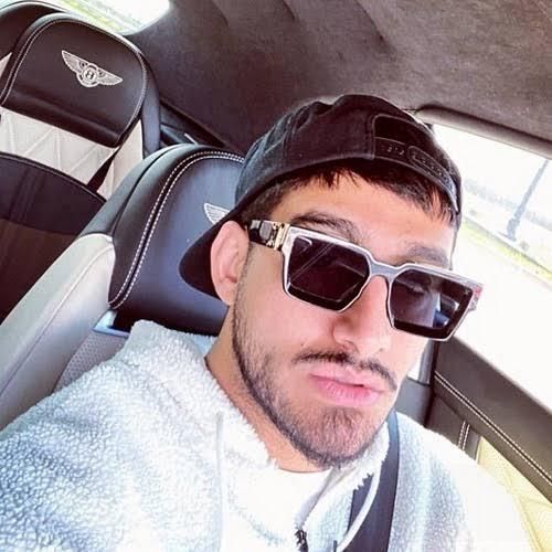 ممزی میزنه یه روز از پشت تورو دوست صمیمیت