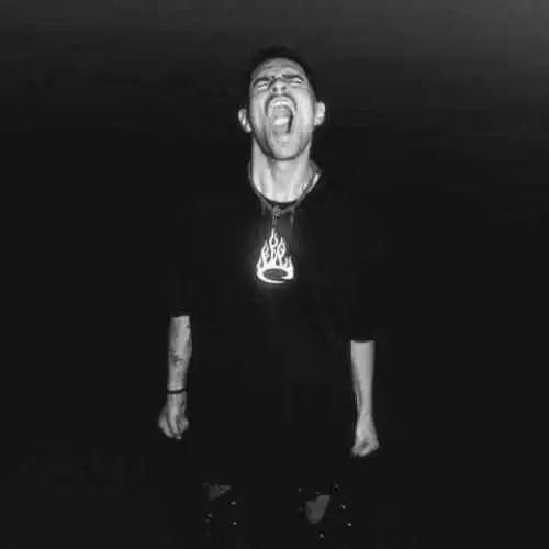 پویان جی سی میخوای نباشم