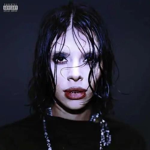 نازلی مکفیان واو