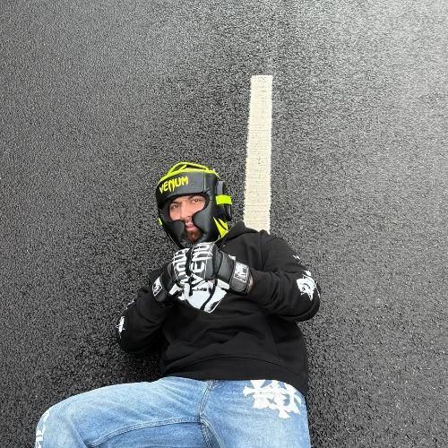 دانلود آهنگ جدید زخم از هیپهاپولوژیست