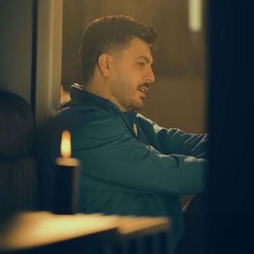 دانلود آهنگ جدید شمع و پروانه از آیهان