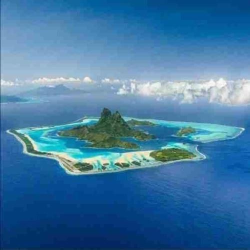 دانلود آهنگ میکنی حالمو خوب رو تنم مونده که بوت